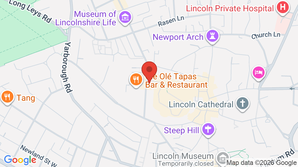 Map showing the location of Castle view Indian Cuisine
